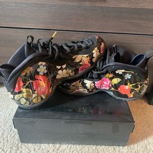 Nike Air Foamposites Flora print Mens size 12